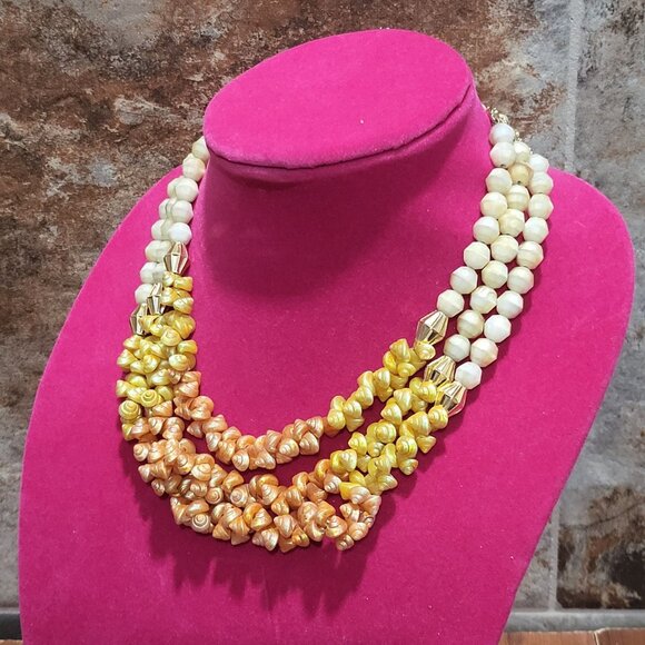 Vintage Multi Strand Bead Shell Necklace White Beads Yellow Orange Shells Gold - Picture 6 of 8